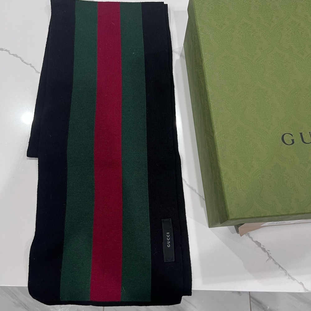 100% Authentic Gucci Scarf
